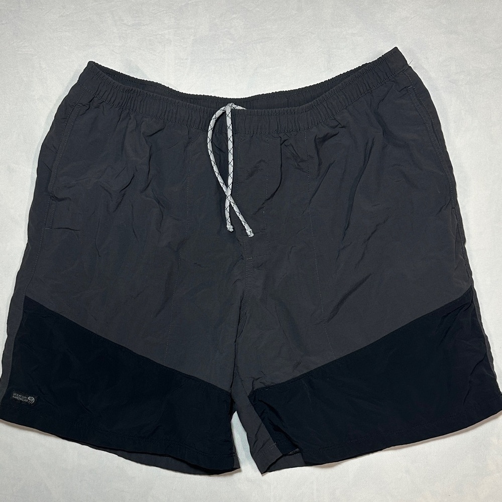 Mountain Hardwear Men’s Color-Block Hybrid Shorts Size L Gray/Black